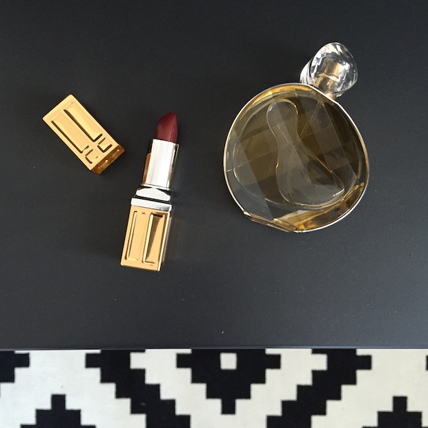 elizabeth arden, untold perfume, red lipstick, elizabeth arden lipstick
