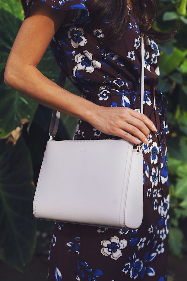 banana republic floral maxi dress, lo and sons, pearl crossbody, christine petric, the view from 5 ft. 2, ny bloggers