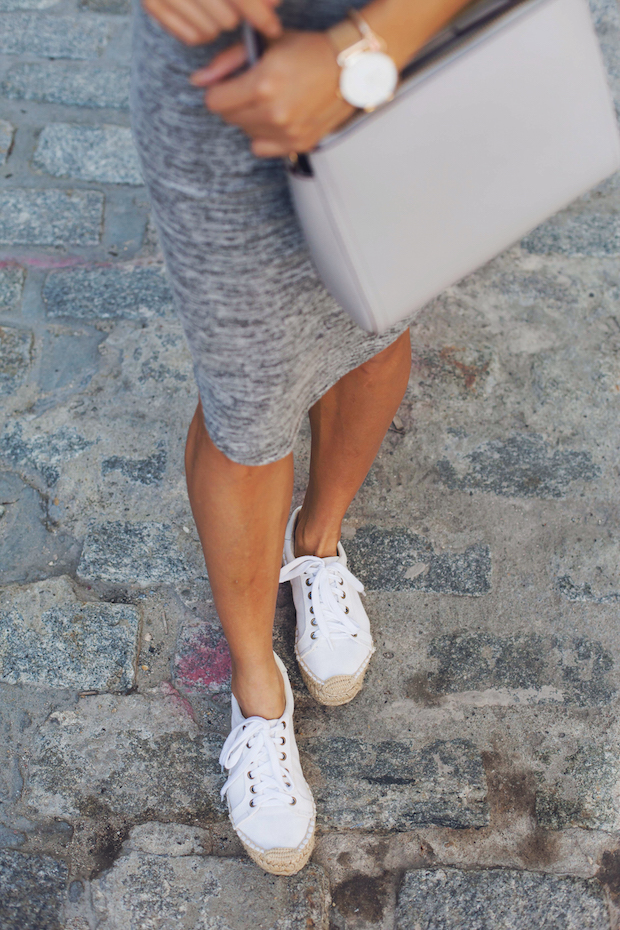 sleeveless sweater dress, nordstrom, lo and sons, pearl crossbody, christine petric, the view from 5 ft. 2